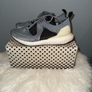ADIDAS- STELLA MCCARTNEY • Blue Gray and Black Athletic Sneakers